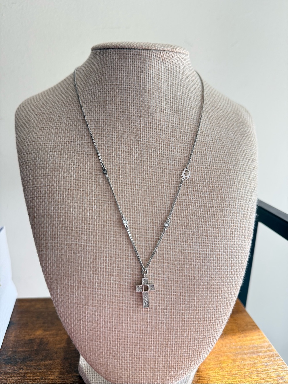 Dior Cross Pendant Necklce